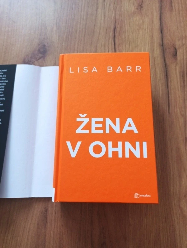 LISA BARR - Žena v ohni