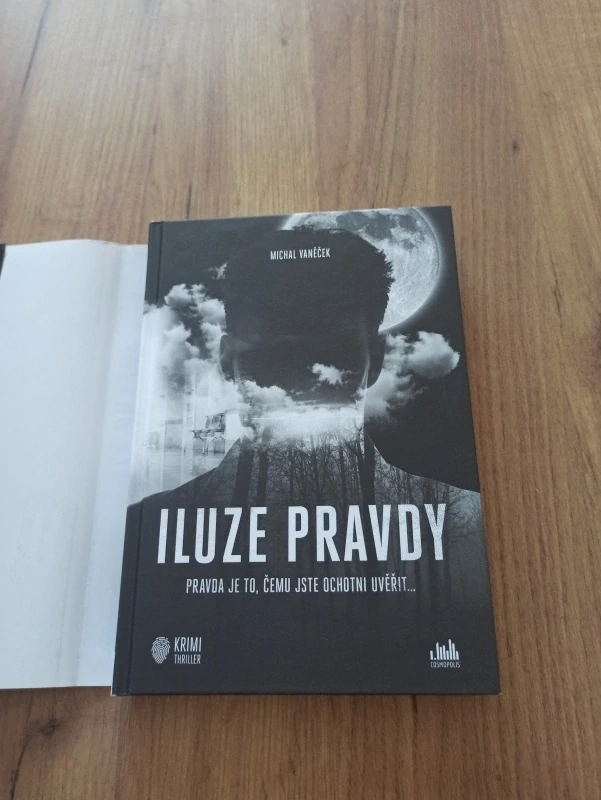 MICHAL VANĚČEK - Iluze pravdy