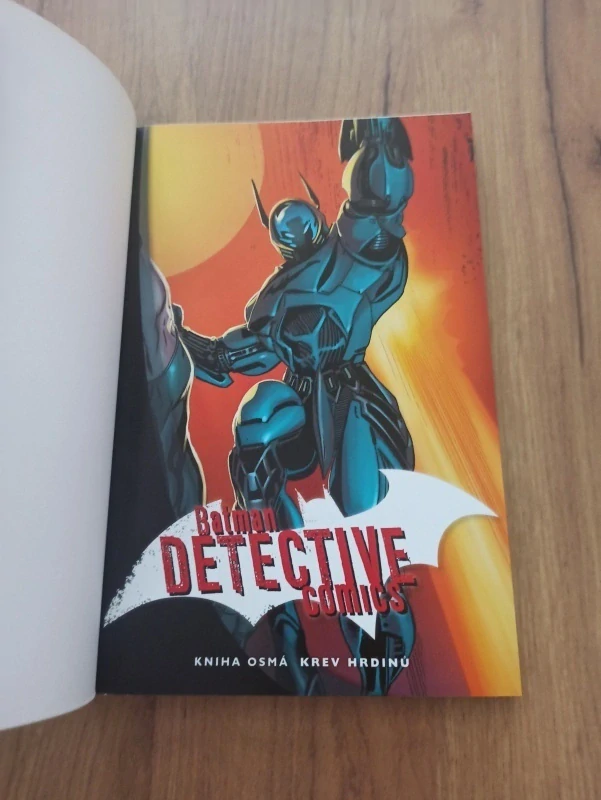 BRIAN BUCCELLATO, FRANCIS MANAPUL, PETER J. TOMASI, RAY FAWKES - Batman: Detective Comics 8. - Krev hrdinů
