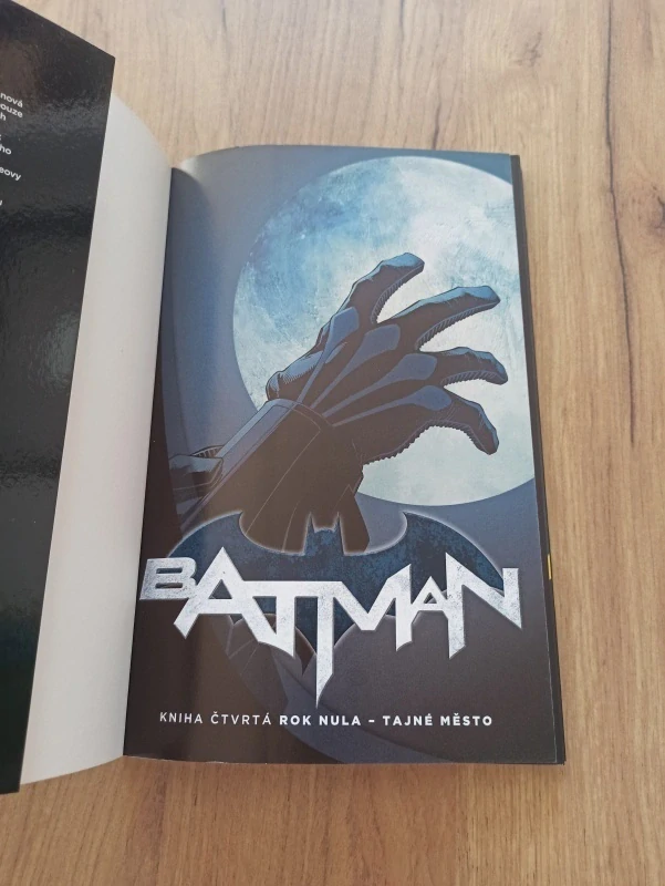 SCOTT SNYDER, JAMES TYNION IV - Batman 4: Rok nula - Tajné město