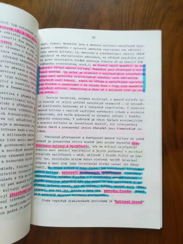 MILOSLAV PETRUSEK - Sociologie: Občanská nauka (základy společenských věd)