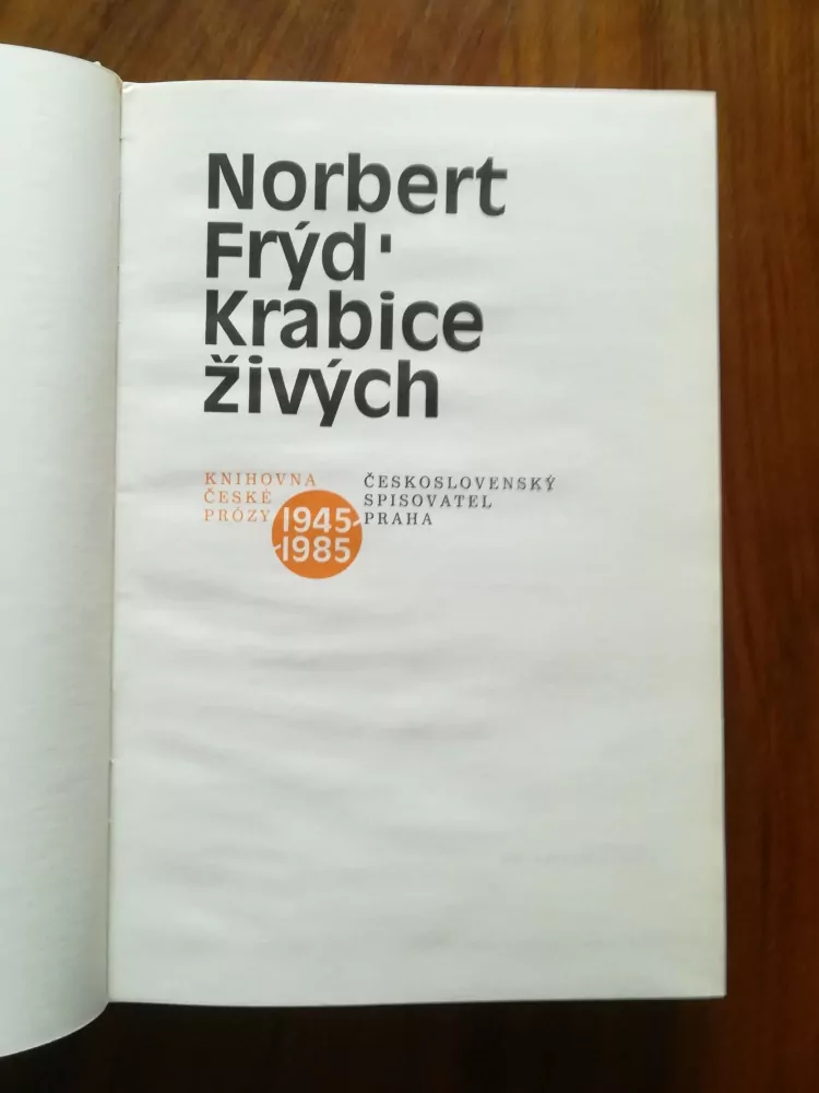 NORBERT FRÝD - Krabice živých
