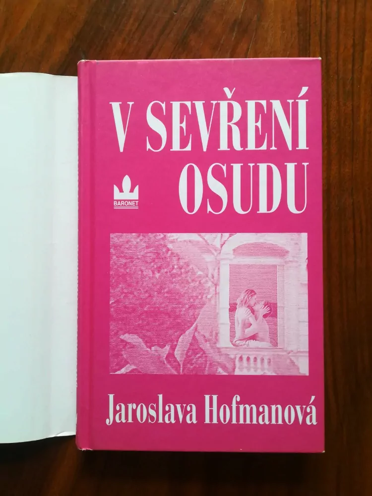 JAROSLAVA HOFMANOVÁ - V sevření osudu