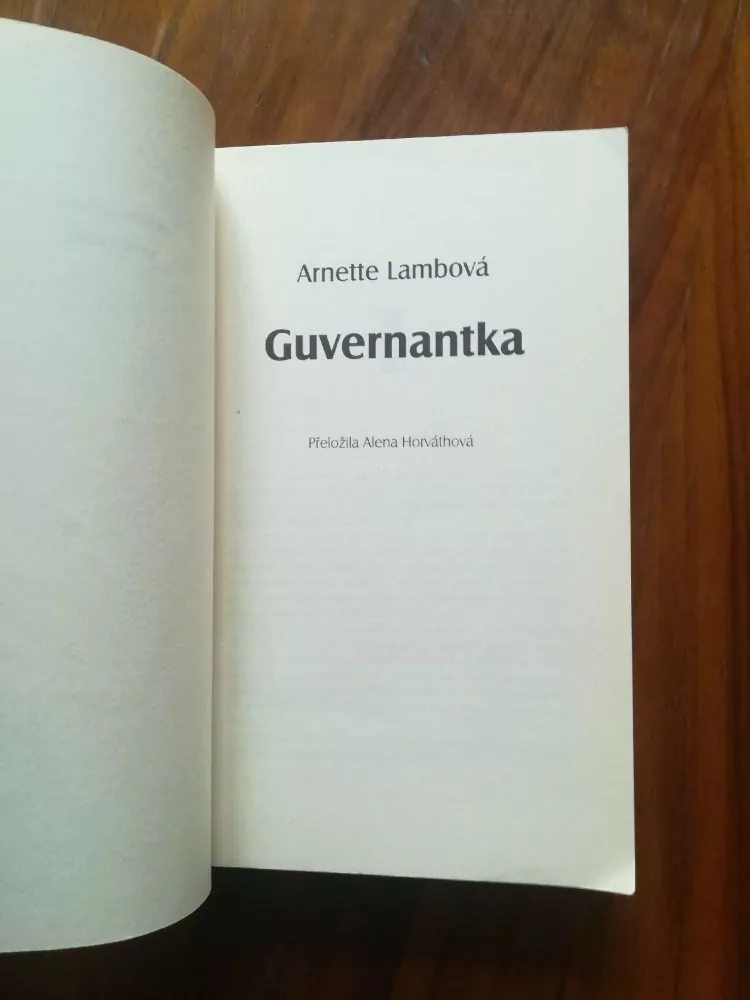 ARNETTE LAMB - Guvernantka