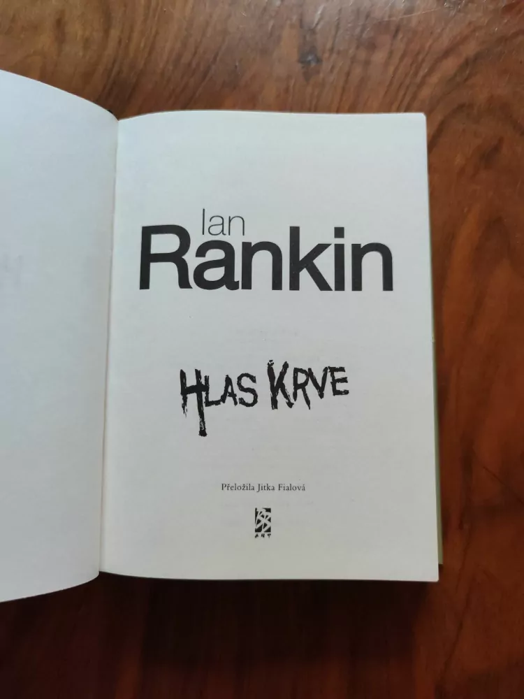IAN RANKIN - Hlas krve