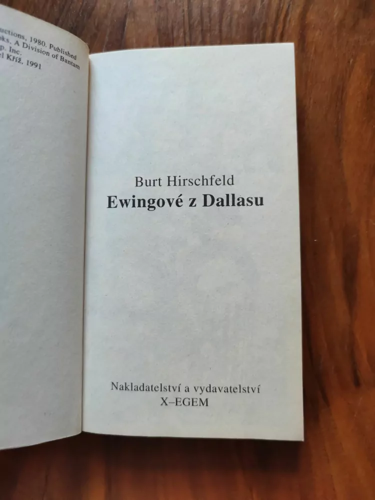 BURT HIRSCHFELD - Ewingové z Dallasu