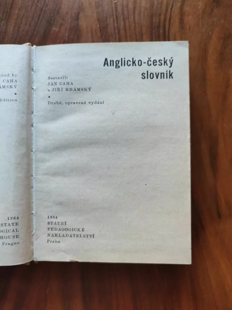 JAN CAHA, JIŘÍ KRÁMSKÝ CSc. - Anglicko-český slovník