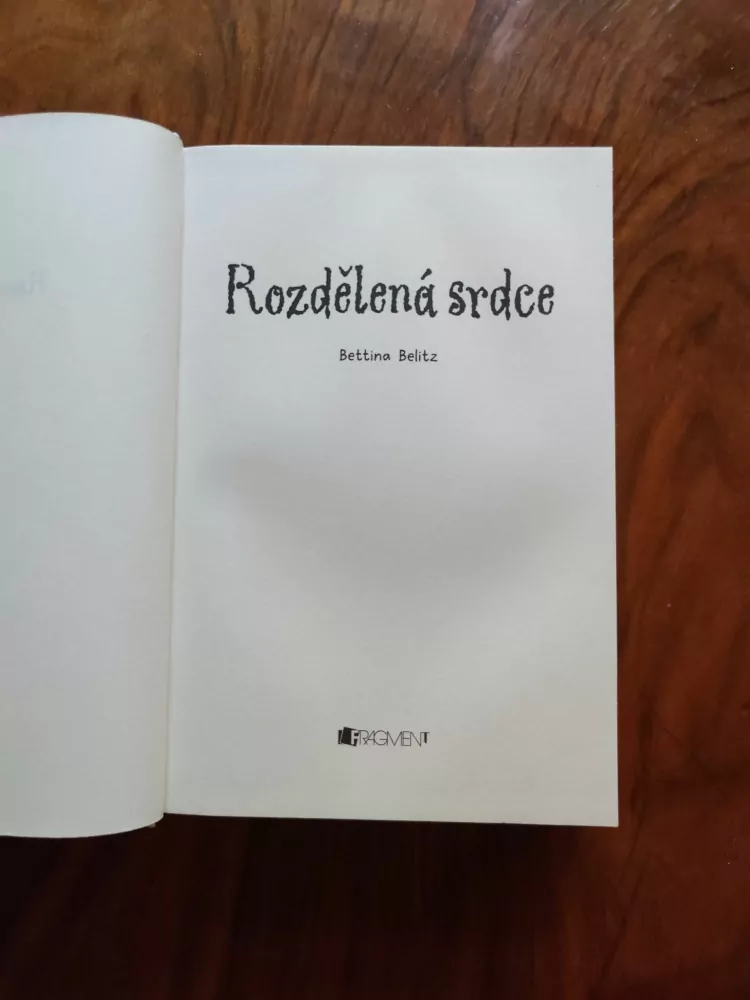 BETTINA BELITZ - Rozdělená srdce