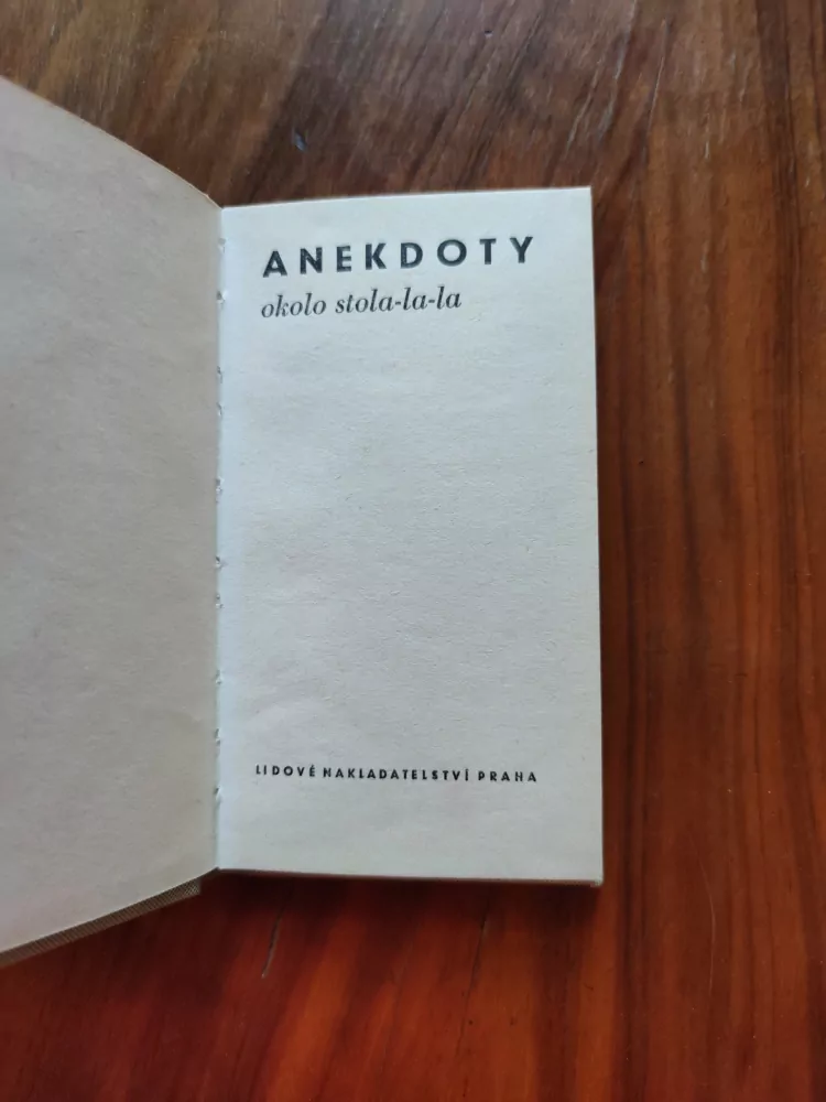 JIŘÍ ŠTUCHAL - Anekdoty okolo stola – la- la