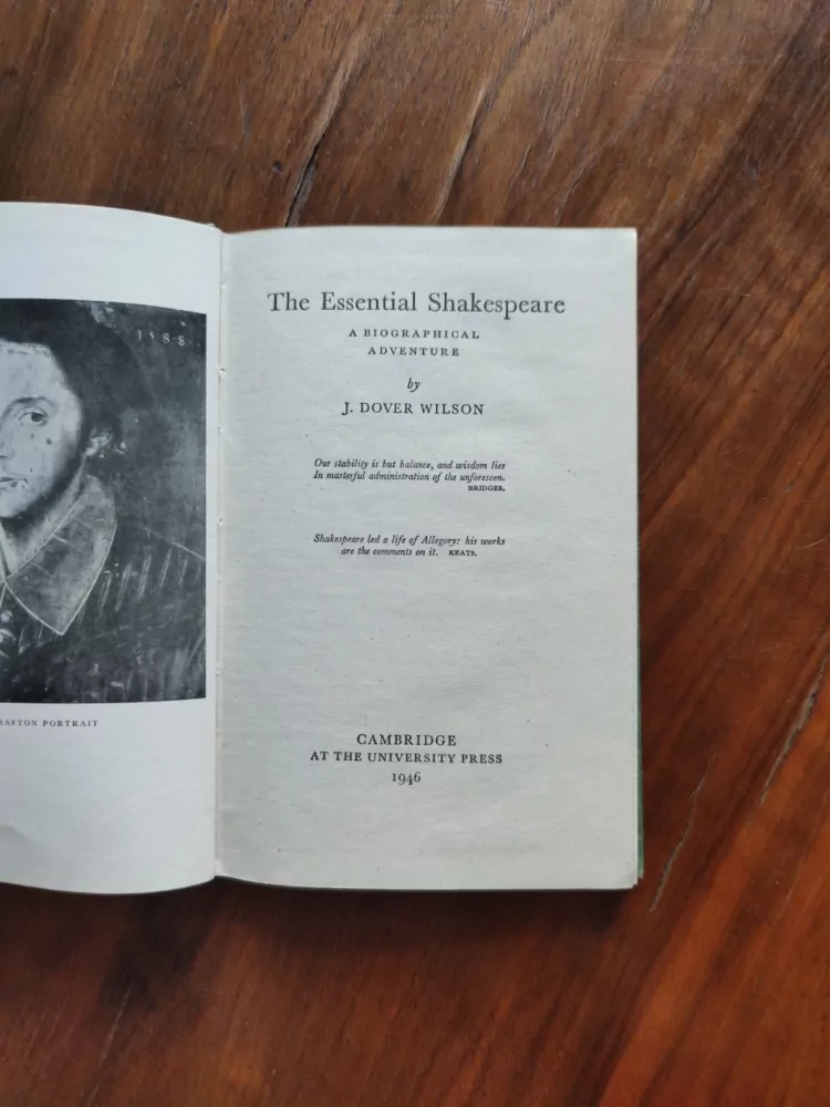 J. DOVER WILSON - The Essential Shakespeare