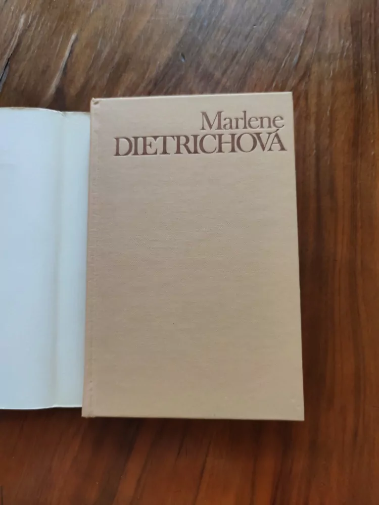 MARLENE DIETRICHOVÁ - Berte len môj život