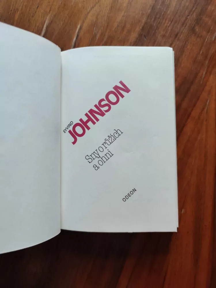 EYVIND JOHNSON - Sny o růžích a ohni