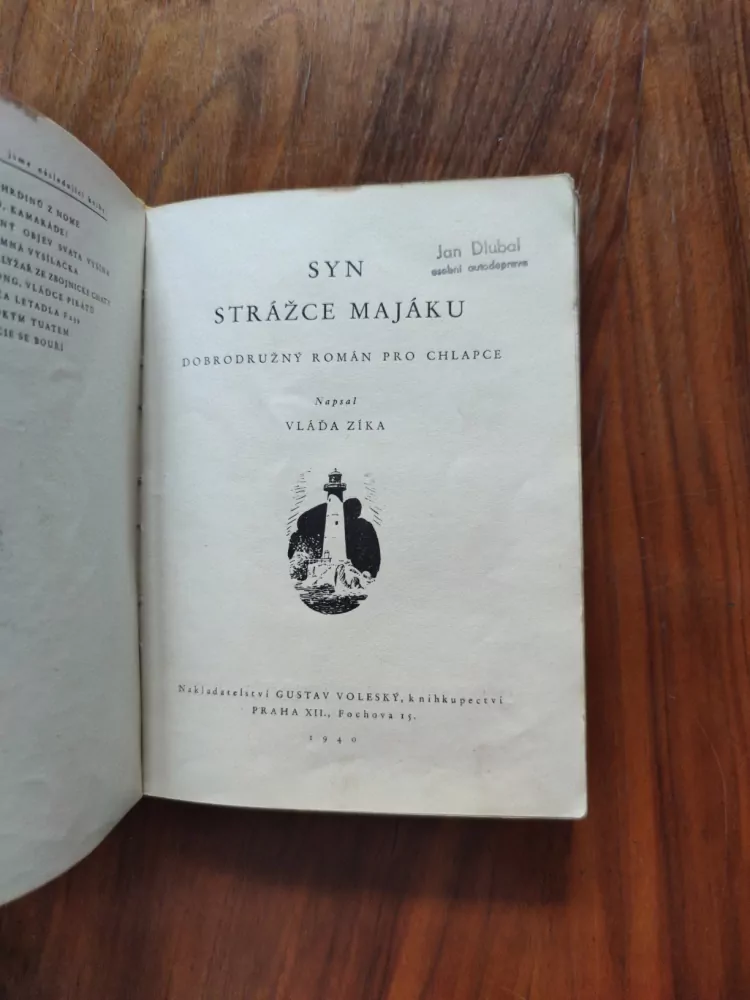 VLÁĎA ZÍKA - Syn strážce majáku