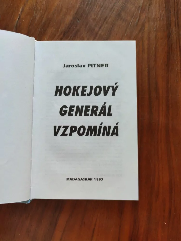 JAROSLAV PITNER - Hokejový generál
