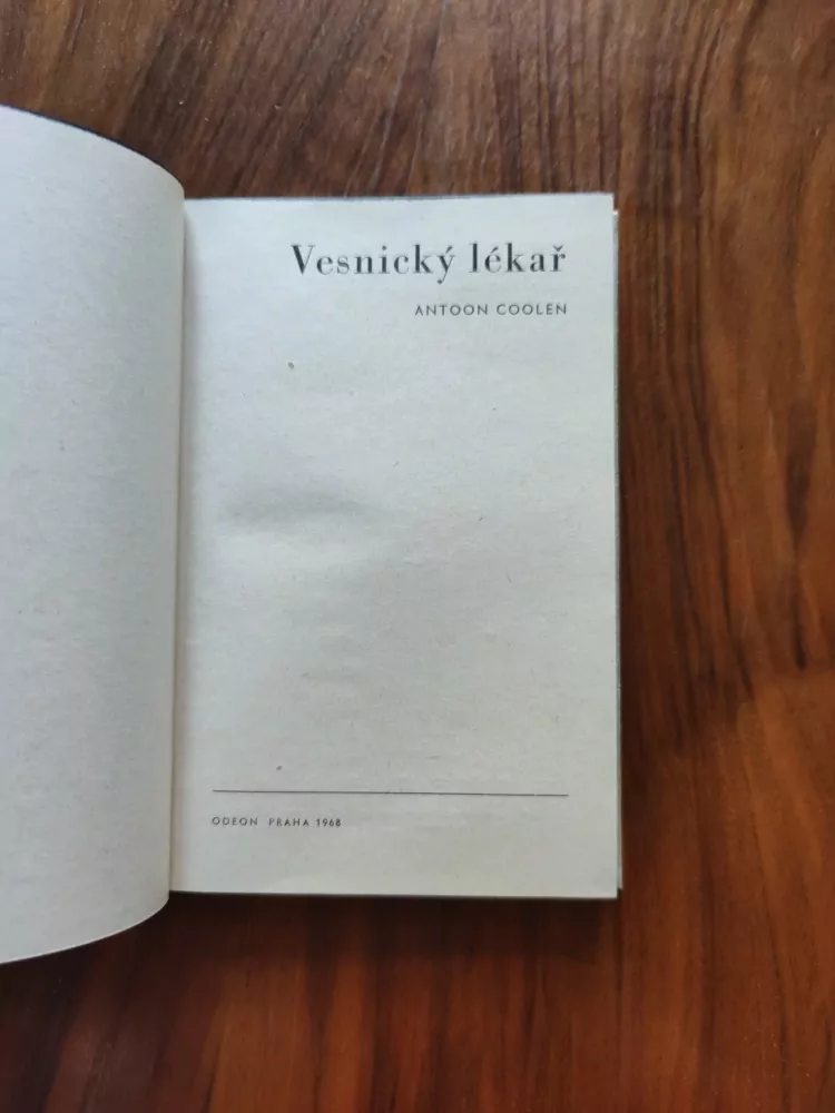 ANTOON COOLEN - Vesnický lékař