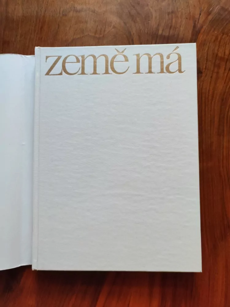 ERICH EINHORN - Země má