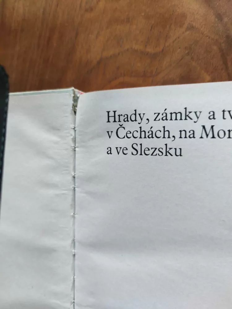 Hrady, zámky a tvrze v Čechách, na Moravě a ve Slezsku - Severní Morava