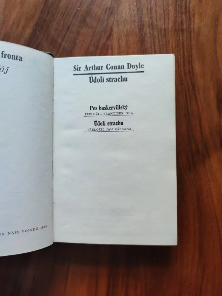 ARTHUR CONAN DOYLE - Údolí strachu