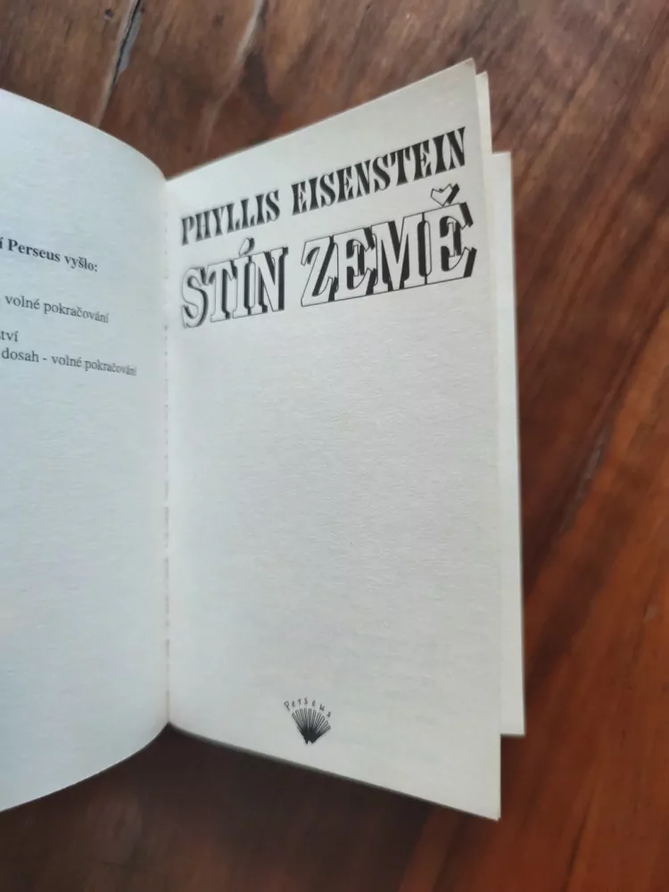 PHYLLIS EISENSTEIN - Stín země