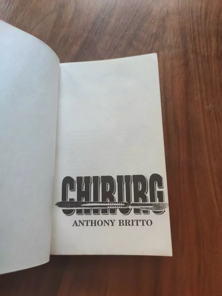 ANTHONY BRITTO - Chirurg