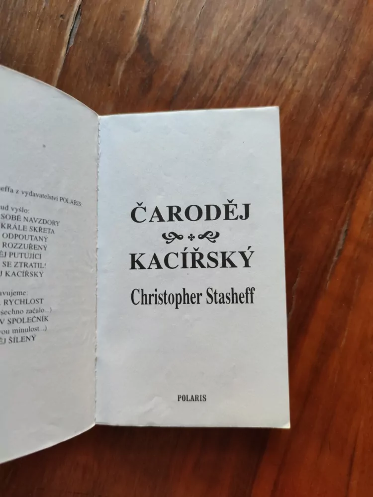 CHRISTOPHER STASHEFF - Čaroděj kacířský