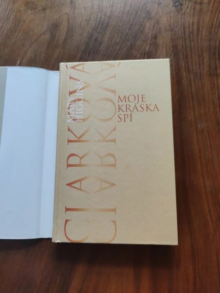 MARY HIGGINS CLARK - Moje kráska spí