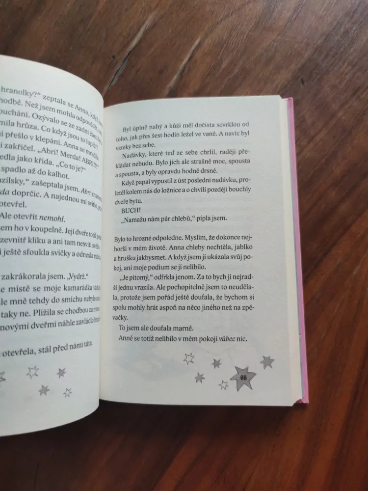 ISABEL ABEDI - A je tu Lola! - 1 díl.