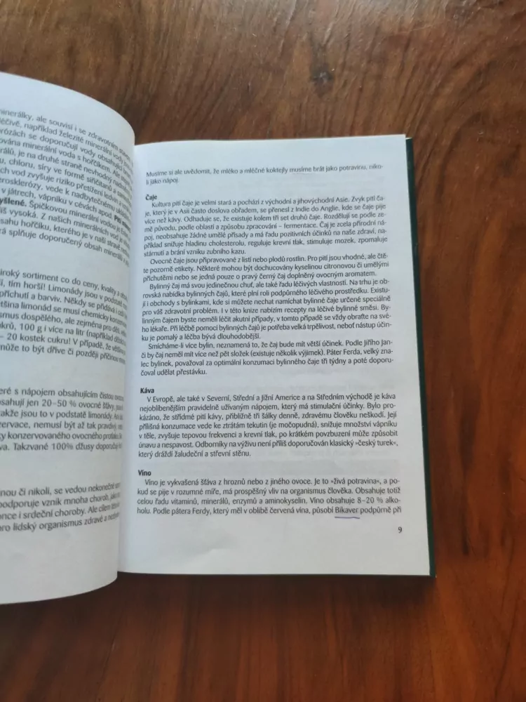 JARMILA MANDŽUKOVÁ - Co pít, když...
