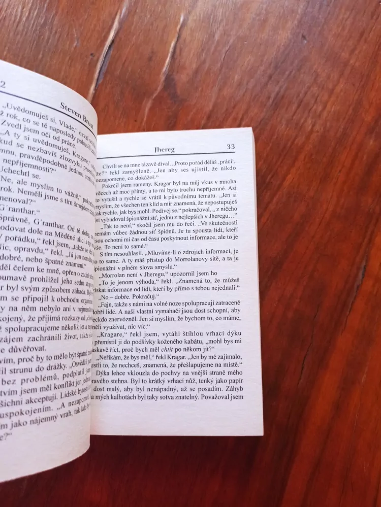 STEVEN BRUST - Jhereg