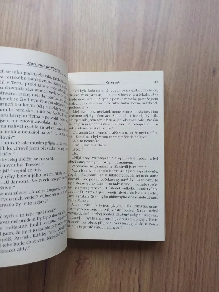 MARIANNE DE PIERRES - Černý kód -  Parrish Plessis 2.