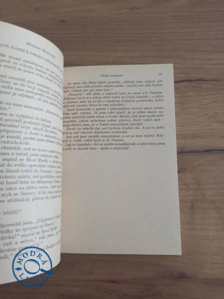 MICHAEL MOORCOCK - Vládci propasti