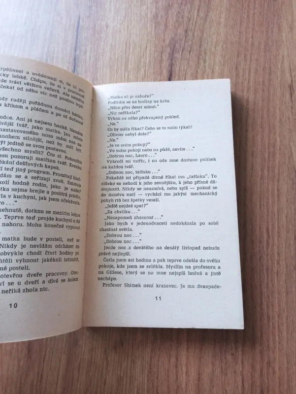 GEORGES SIMENON - Listopad