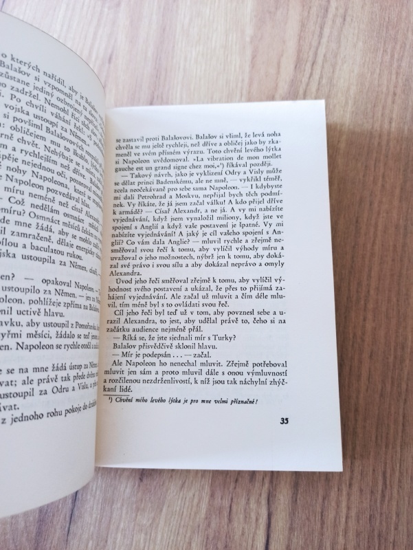 LEV NIKOLAJEVIČ TOLSTOJ - Vojna a mír III. 