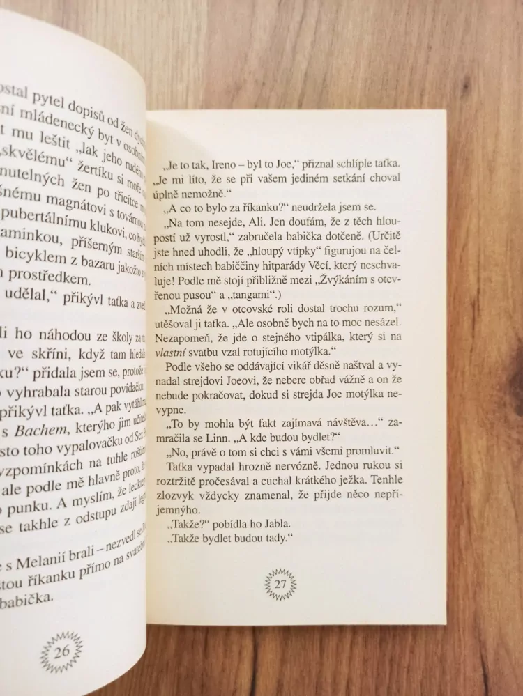 KAREN McCOMBIE - Alice a... Dóóóst dobrej vopruz, díl 8.