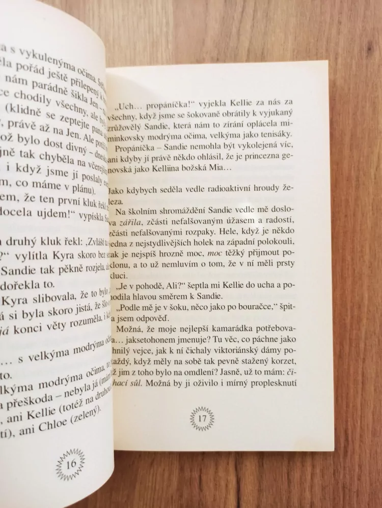 KAREN McCOMBIE - Alice a... Dóóóst dobrej stresík, díl 12.