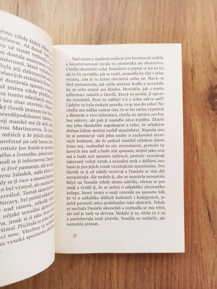 VIKTORIE BESÓ - Sebelhářka