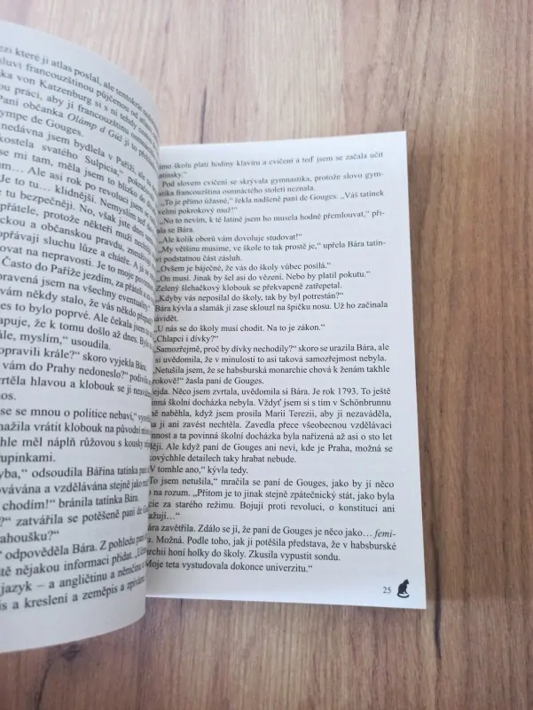 VERONIKA VÁLKOVÁ - Francouzská revoluce: Jen krůček od gilotiny