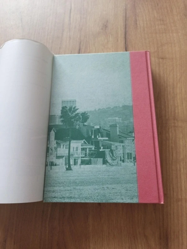 MARÍA DUEÑAS - Mise zapomnění