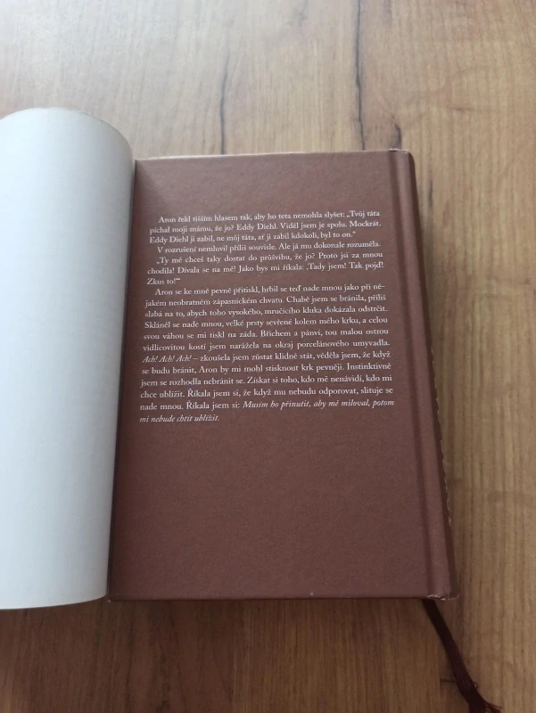 JOYCE CAROL OATES - Lístek do ráje