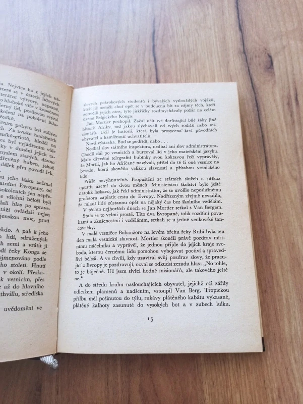 LADISLAV MIKEŠ PAŘÍZEK - Řeka kouzelníků