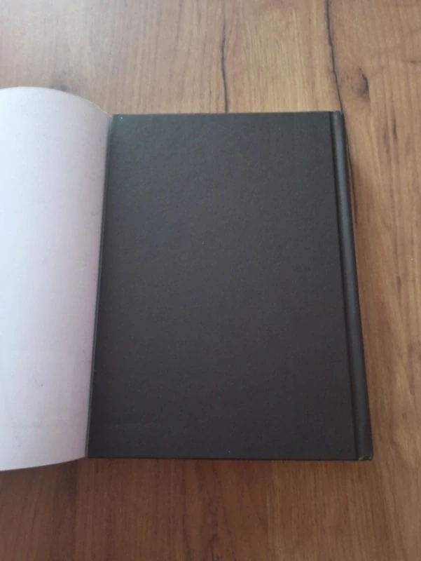 MAURIZIO DE GIOVANNI - Prokletí: Jaro komisaře Ricciardiho