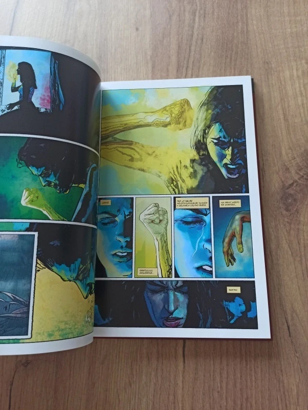 ARCHIE GOODWIN, BRIAN MICHAEL BENDIS - Spider-Woman