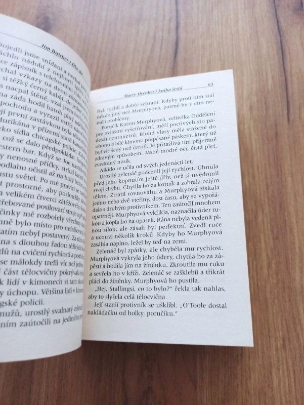 JIM BUTCHER - Oko zla - Harry Dresden 6.