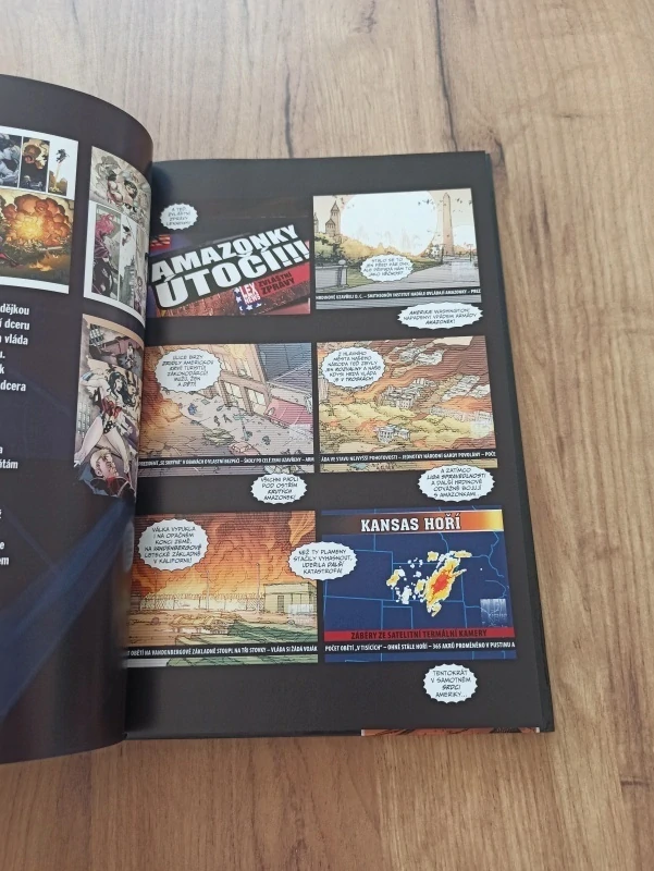 WILLIAM PFEIFER, J. TORRES, MIKE SEKOWSKY - Wonder Woman: Amazonky útočí!: Kniha druhá