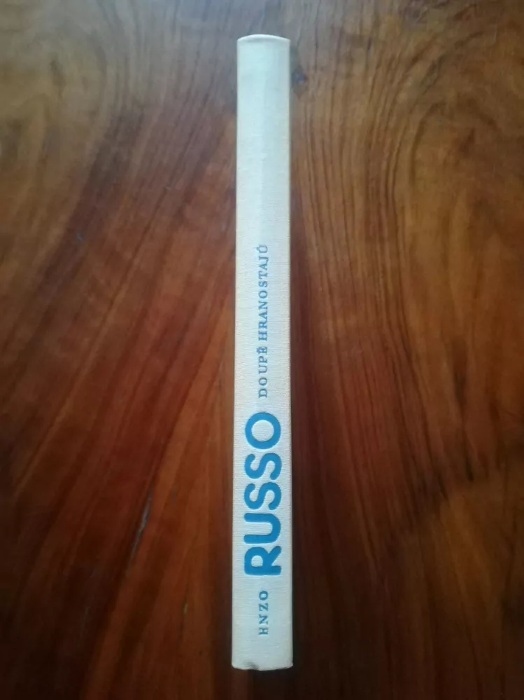 ENZO RUSSO - Doupě hranostajů