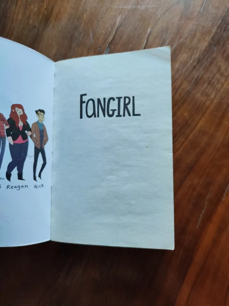 RAINBOW ROWELL - Fangirl