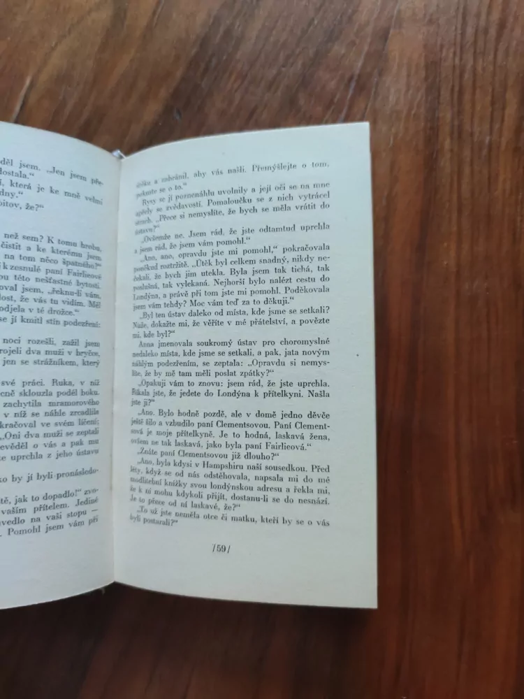 WILKIE  COLLINS - Žena v bílém