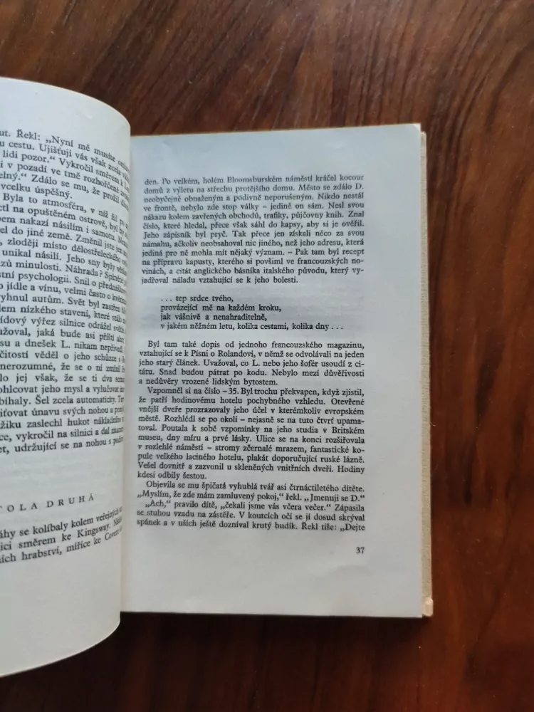 GRAHAM GREENE - Tajný kurýr