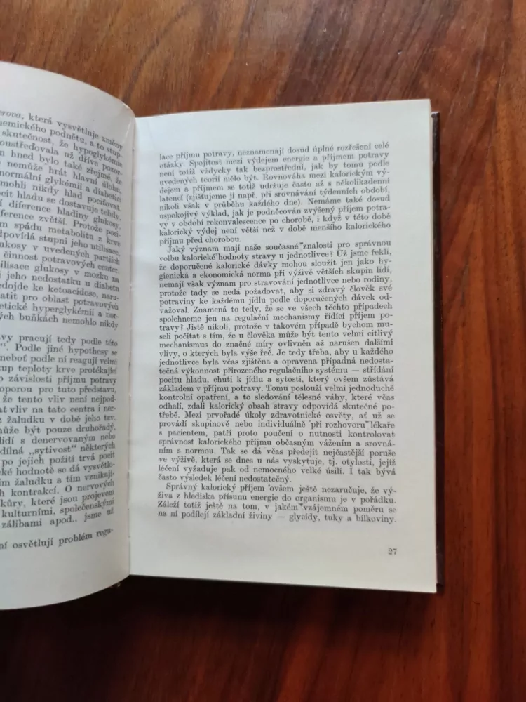 JAROSLAV PÁV A KOLEKTIV - Dietoterapie v praxi