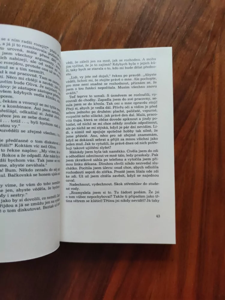 VALJA STÝBLOVÁ  - Zlaté rybky